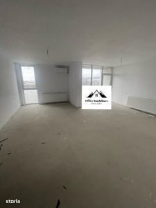 Zona Vivo Mall apartament 2 camere etaj 4 cu acoperis