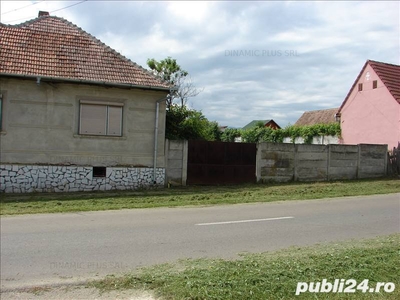 Casa cu teren de 2119 mp in comuna Apoldu de Jos