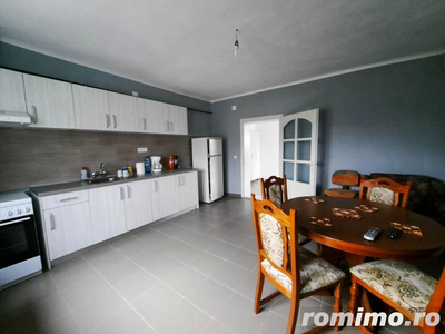 Apartament la casa, 3 camere, comuna Livada