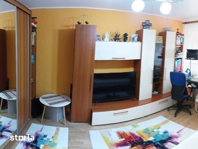 De vânzare apartament 3 camere in Aleea Carpați