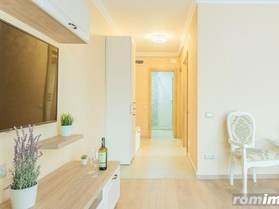 Spre inchiriere apartament cu 2 camere, zona Centru