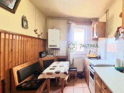 Apartament 2 camere cu balcon etaj 4 Vasilea Aron