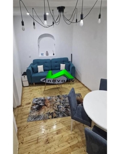 Apartament 2 camere la casa,mobilat,utilat,zona Centrala