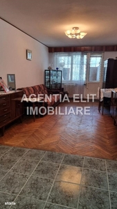 Apartament cu 3 camere decomandat în Universitate