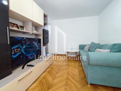 APARTAMENT CU 3 CAMERE NEDECOMANDAT RENOVAT COMPLET