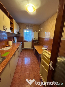 Apartament cu 4 camere