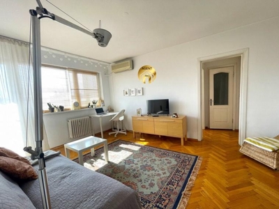 APARTAMENT VICTORIEI