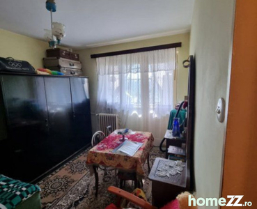 COD E13739 - Apartament 2 camere decomandat Obregia- Covasna