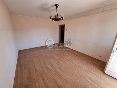 Gara-Centru!Apartament 3 camere 73mp