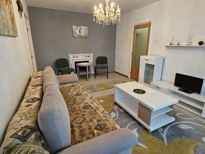 Inchiriere apartament 2 camere 1 Decembrie 1918 Metrou in fata blocului