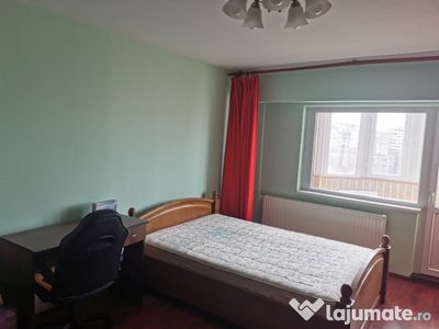 Studio Metrou Timpuri Noi, etaj7/8,centrala proprie, mobilat. 350 eur