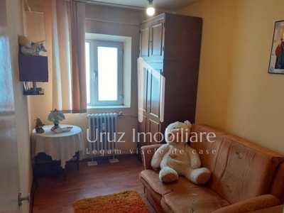 URUZ IMOBILIARE - VANZARE APARTAMENT 3 CAMERE 9 MAI