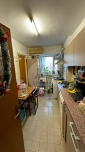 Vand apartament 3 camere P-ta Victoriei