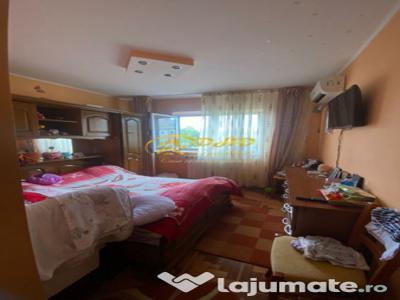 Apartament 3 camere decomandat Nicolina, centrală termică