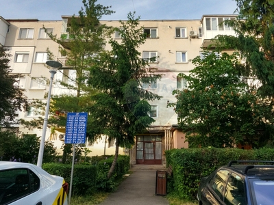Apartament 2 camere vanzare in bloc de apartamente Hunedoara, Deva, Gojdu