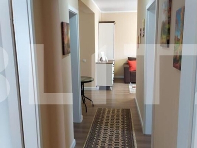 Apartament 4 camere, 80 mp, boxa, parcare subterana, 2 bai, zona Sub Cetate