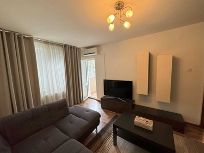 Inchiriere apartament 2 camere Crangasi Apartament cu 2 camere mobilata modern la 10 m