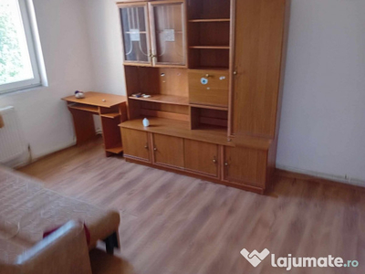 Apartament 2 Camere Orion 40mp etaj 3 renovat centrala termopan