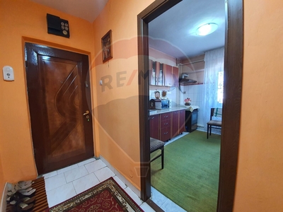 Apartament 2 camere vanzare in bloc de apartamente Bacau, Alexandru cel Bun