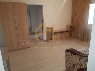 Apartament 3 camere, zona Supermarket Carrefour (Sucevei), Botosani