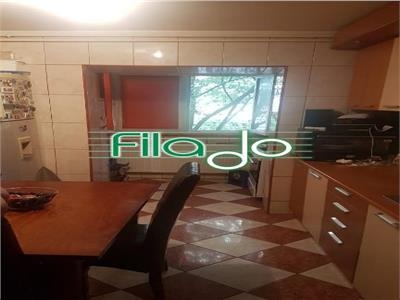 Apartament 4 camere Dristor , Fizicienilor