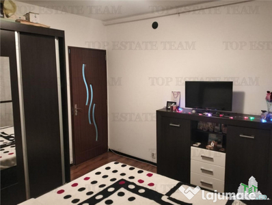 Apartament de 3 camere decomandat in zona Mall Vitan