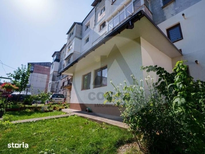 Apartament de vanzare, 4 camere, in Botosani, zona Central