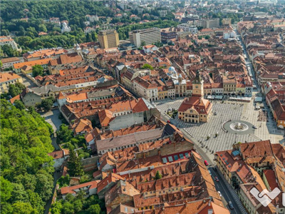 Garsoniera situata ultracentral zona Piata Sfatului Brasov