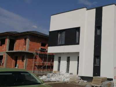 Vila superba de lux, 5 camere, 3 bai si teren de 456 mp