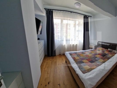 Apartament 3 camere, 2 bai, garaj, zona Calea Baciului