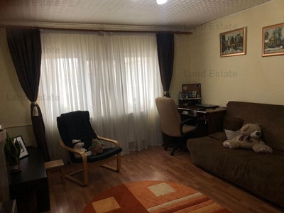 Apartament 3 camere Aviatiei, Capalna, apartament cu 3 camere