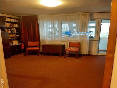 Apartament 3 camere Drumul Taberei zona Favorit