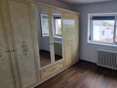 Apartament 4 camere renovat str.Gen.Ghe.Avramescu