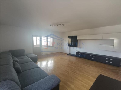 Apartament cu 3 camere, Etaj Intermediar, Burdujeni, 3C4247