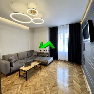 Apartament de inchiriat de 2 camere curte Sibiu Ultracentral