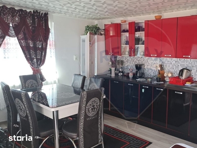 Apartament 3 camere decomandat LUJERULUI APROAPE DE METROU