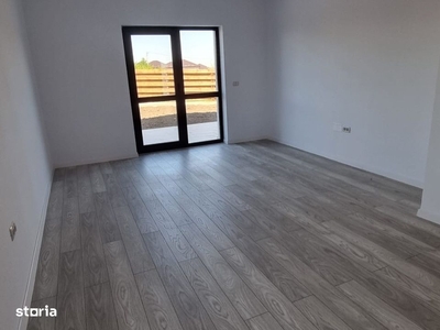 Apartament 2 camere renovat si mobilat complet