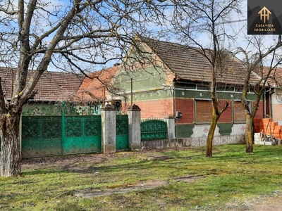 Casa de Vanzare in Chizatau, Timis