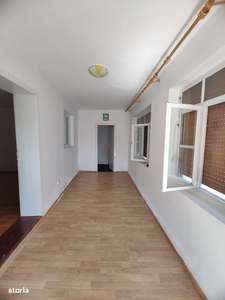 VANZARE APARTAMENT 2 CAMERE 13 SEPTEMBRIE 60 MP