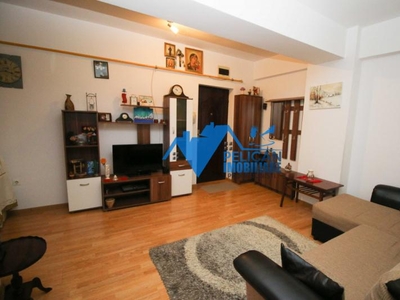 Ultracentral, 3 camere, etaj 2, renovat