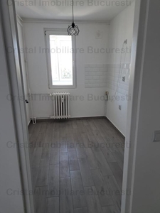 Vand apartament 2 camere zona Vitan