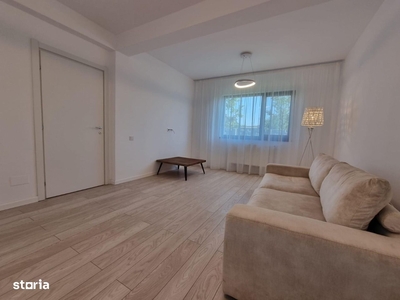 Vand apartament 3 camere