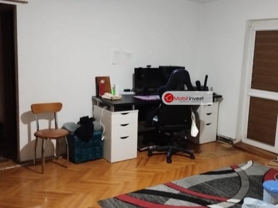 Apartament 2 camere, zona Cetate -Piata