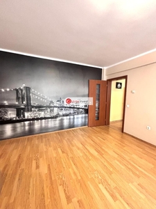 Apartament 3 camere, 2 bai, 81 mp, bloc nou, zona Centru