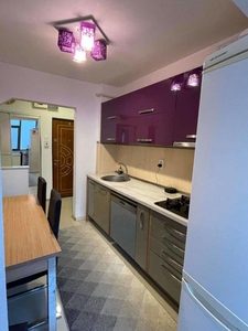 Apartament 3 camere etaj 1