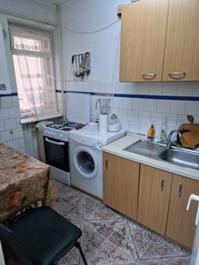 Apartament 4 Camere Zona Bulevard , Etaj 3 , Boxa La Subsol