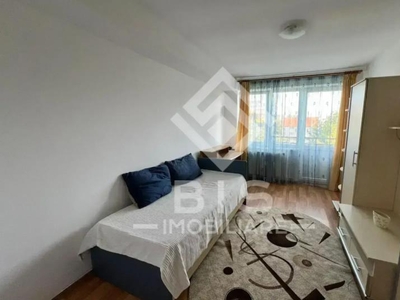 Apartament 4 camere zona Calea Moldovei