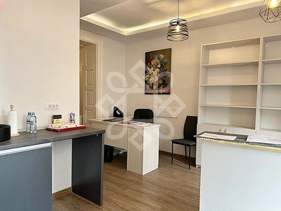 Apartament de vanzare pe Republicii Pietonala, Oradea