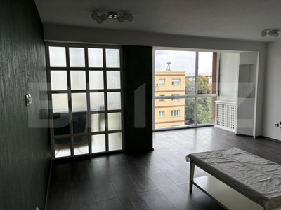 Apartament decomandat 3 camere