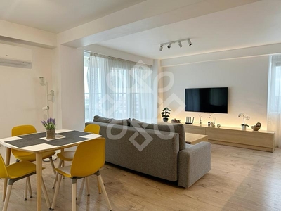 Apartament tip penthouse de inchiriat ultracentral in Oradea